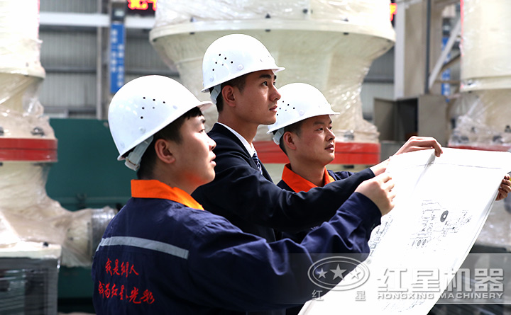 精湛技術(shù)人員現(xiàn)場(chǎng)指導(dǎo)設(shè)備的生產(chǎn)、制造